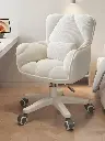كرسي مكتب مريح بتصميم عصري مخطط 🤍 