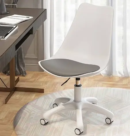 كرسي بشكل عصري