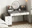 بيرو بشكل عصري مع مراه مضيئة